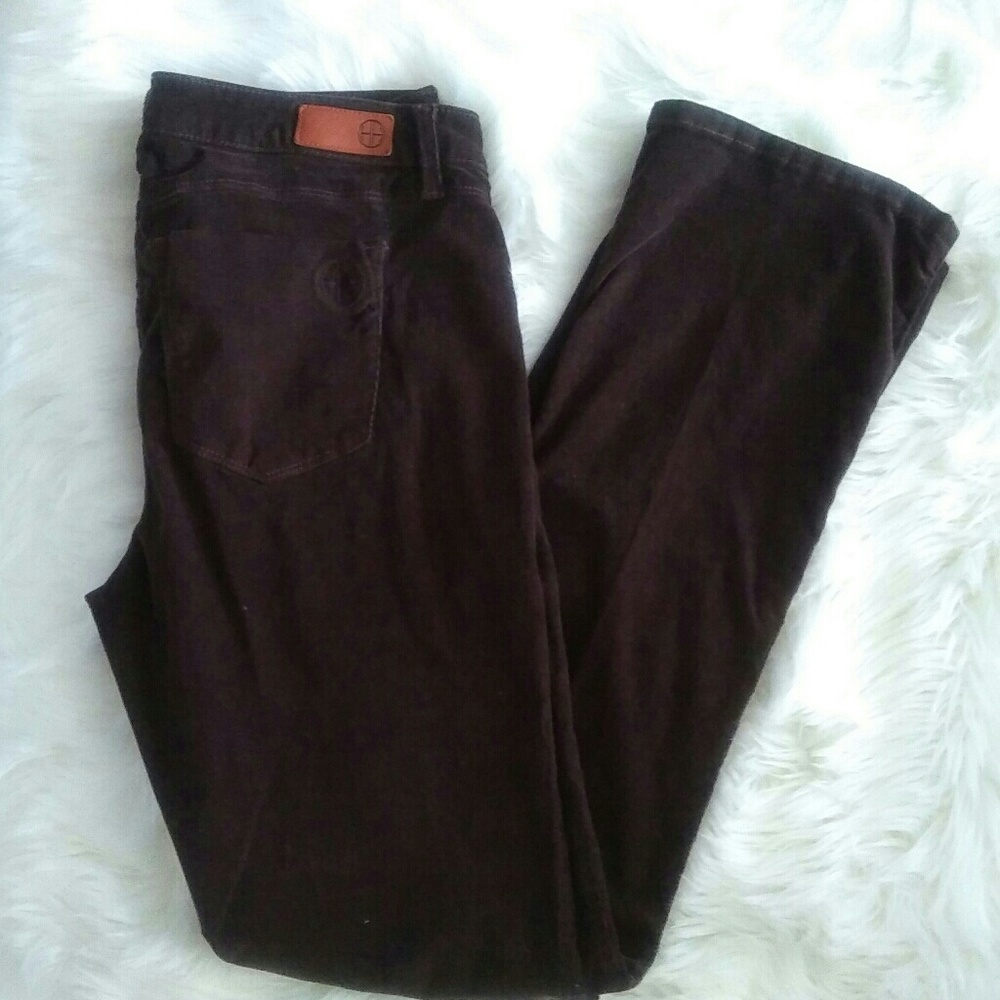 Hot in Hollywood, Beverley Hills, Baby Bells jeans